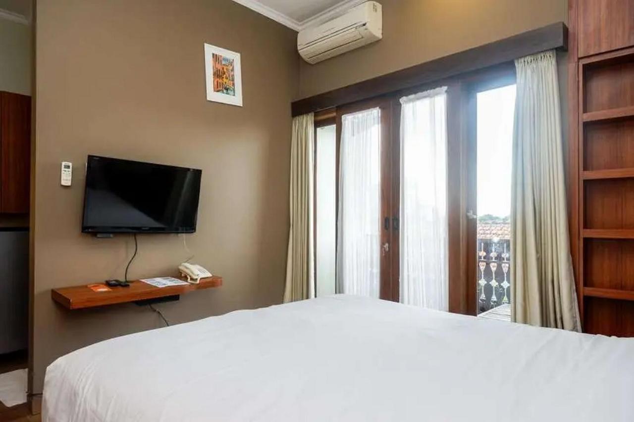 Urbanview Rumah Kandjani Yogyakarta Kejayan Esterno foto