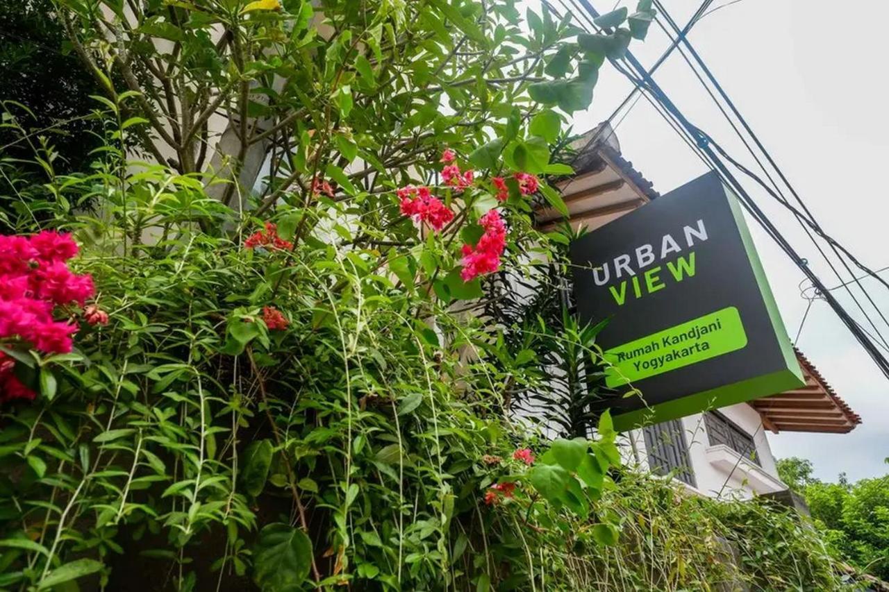 Urbanview Rumah Kandjani Yogyakarta Kejayan Esterno foto